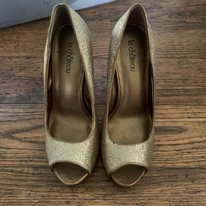 Le chateau gold sparkle pumps size 7.5